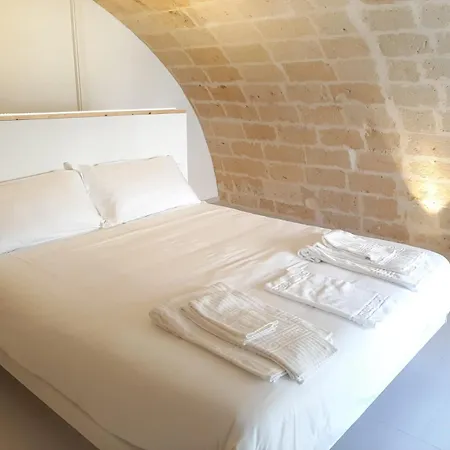 Endea & Lounge 4* マテーラ