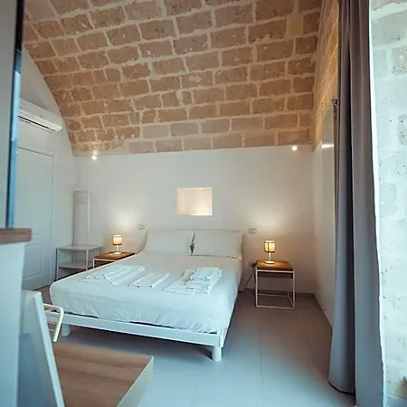 Endea & Lounge 4* マテーラ