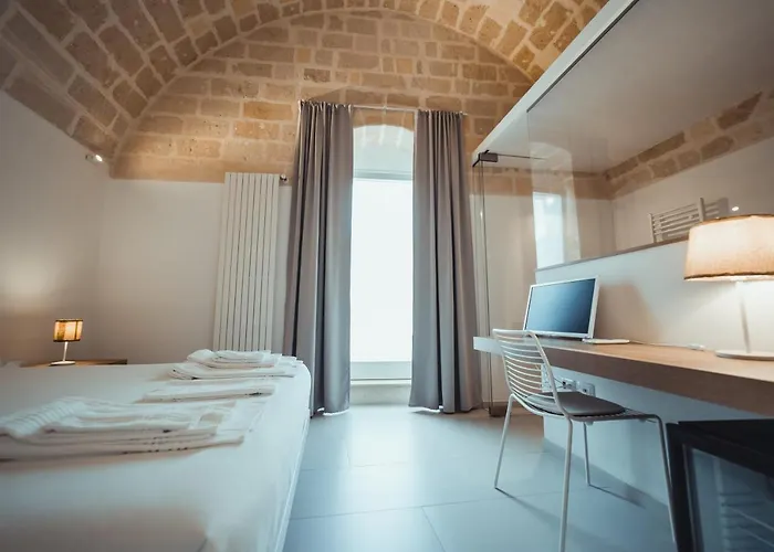 Bed and Breakfast Endea & Lounge Ματέρα