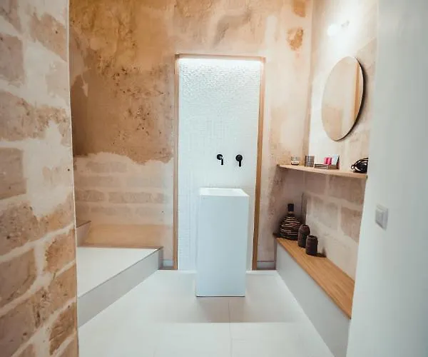 Endea & Lounge 4* Matera