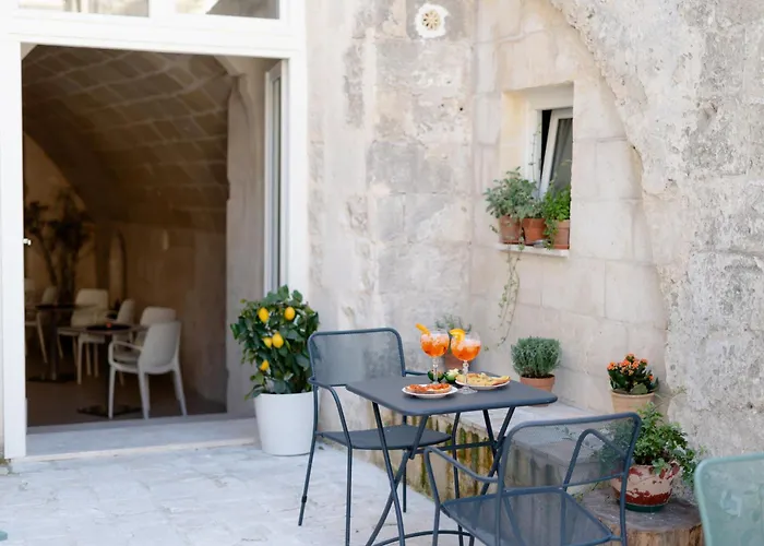 Endea & Lounge Bed and Breakfast 4*